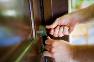 Steps-to-Take-When-You-Are-Locked-out-of-Your-House-Pros-On-Call-Lock-Services