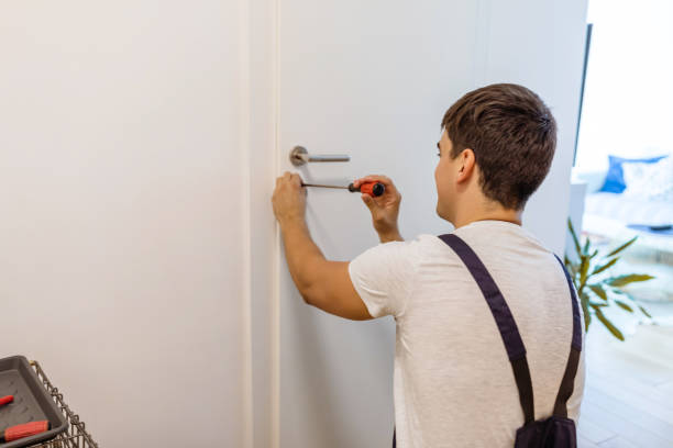  24-hour locksmith service covering lockouts, emergency repairs, and high-security lock installations across Texas cities.