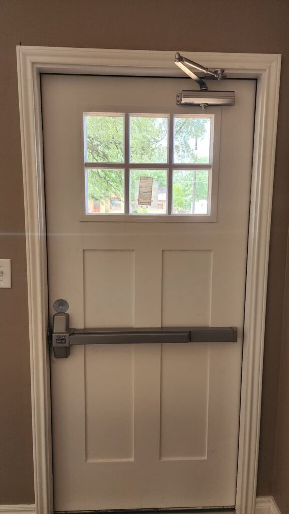 Emergency in your home? Pros On Call is an Emergency Locksmith for 15 years.